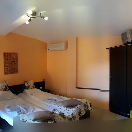 Poseidon Hotel 2*